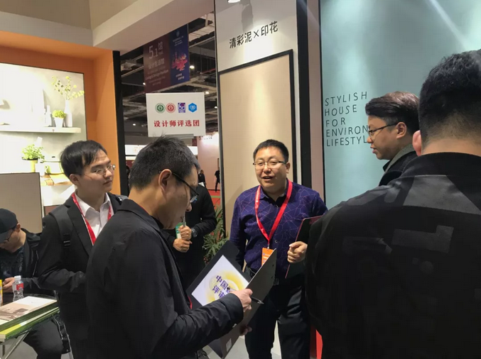 祝贺万磊 | 上海建博会首日，万磊获TOP品牌之誉！